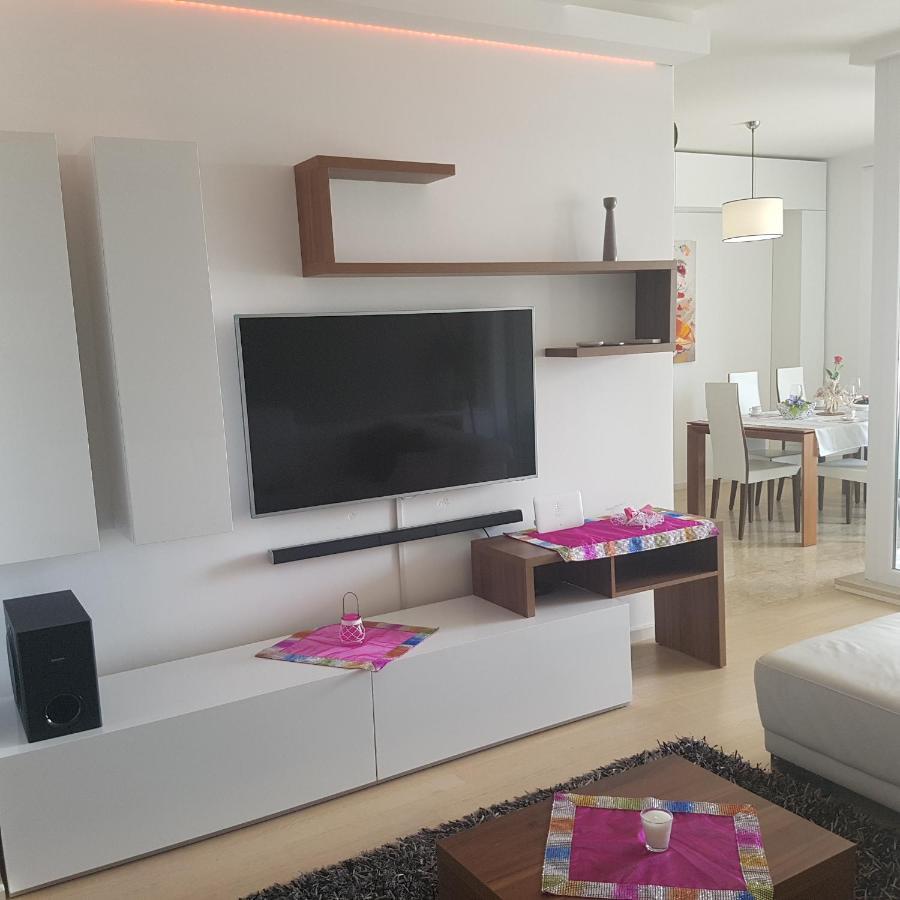 Adela Apartments 3 Morska Vila Сплит Екстериор снимка