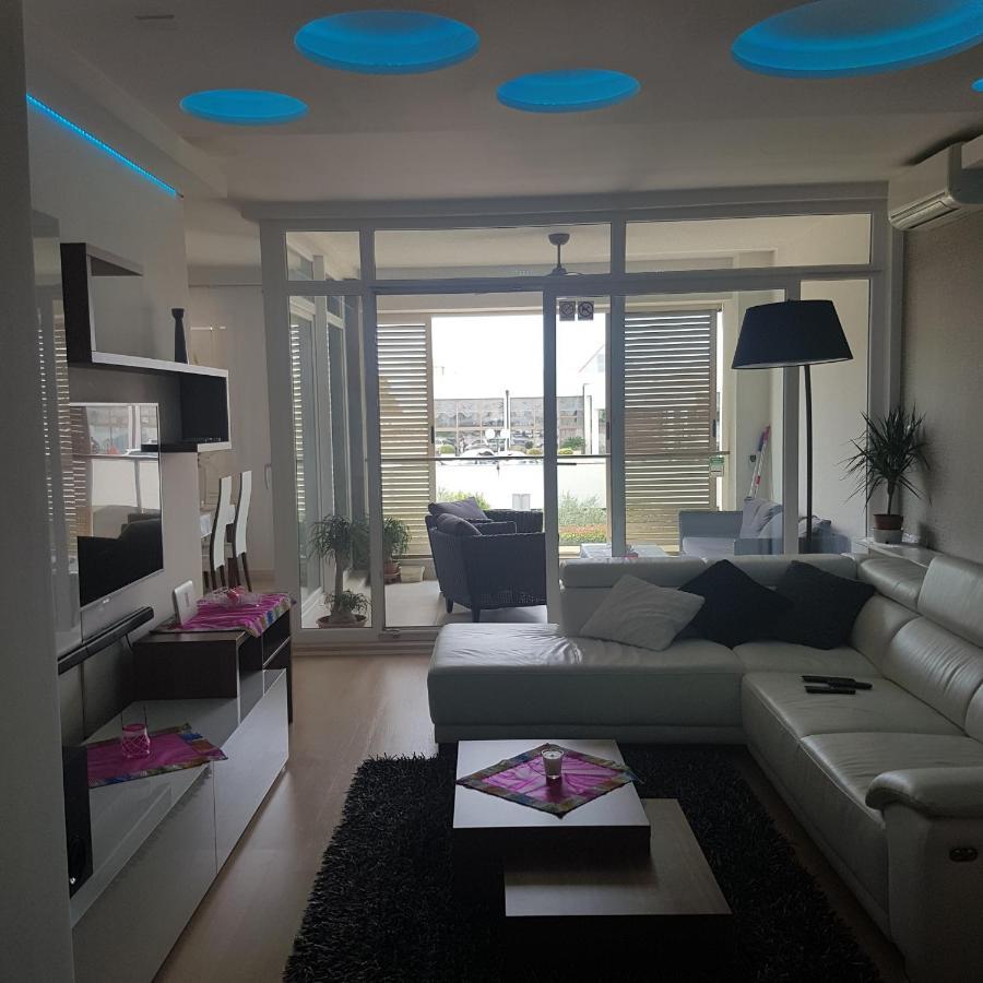 Adela Apartments 3 Morska Vila Сплит Екстериор снимка