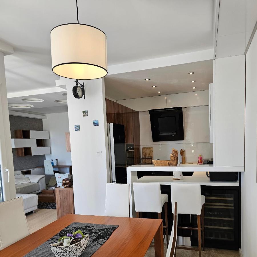 Adela Apartments 3 Morska Vila Сплит Екстериор снимка